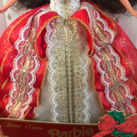 🎄VINTAGE 1997 HOLIDAY BARBIE🎄EXCELLENT CONDITION! NEVER REMOVED FROM BOX - Picture 3 of 4